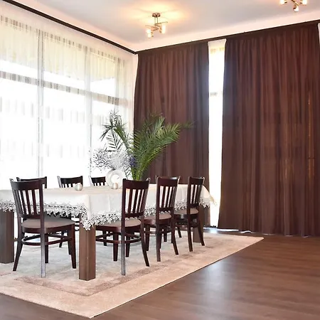 Pensiune Club House Artemida Praveț